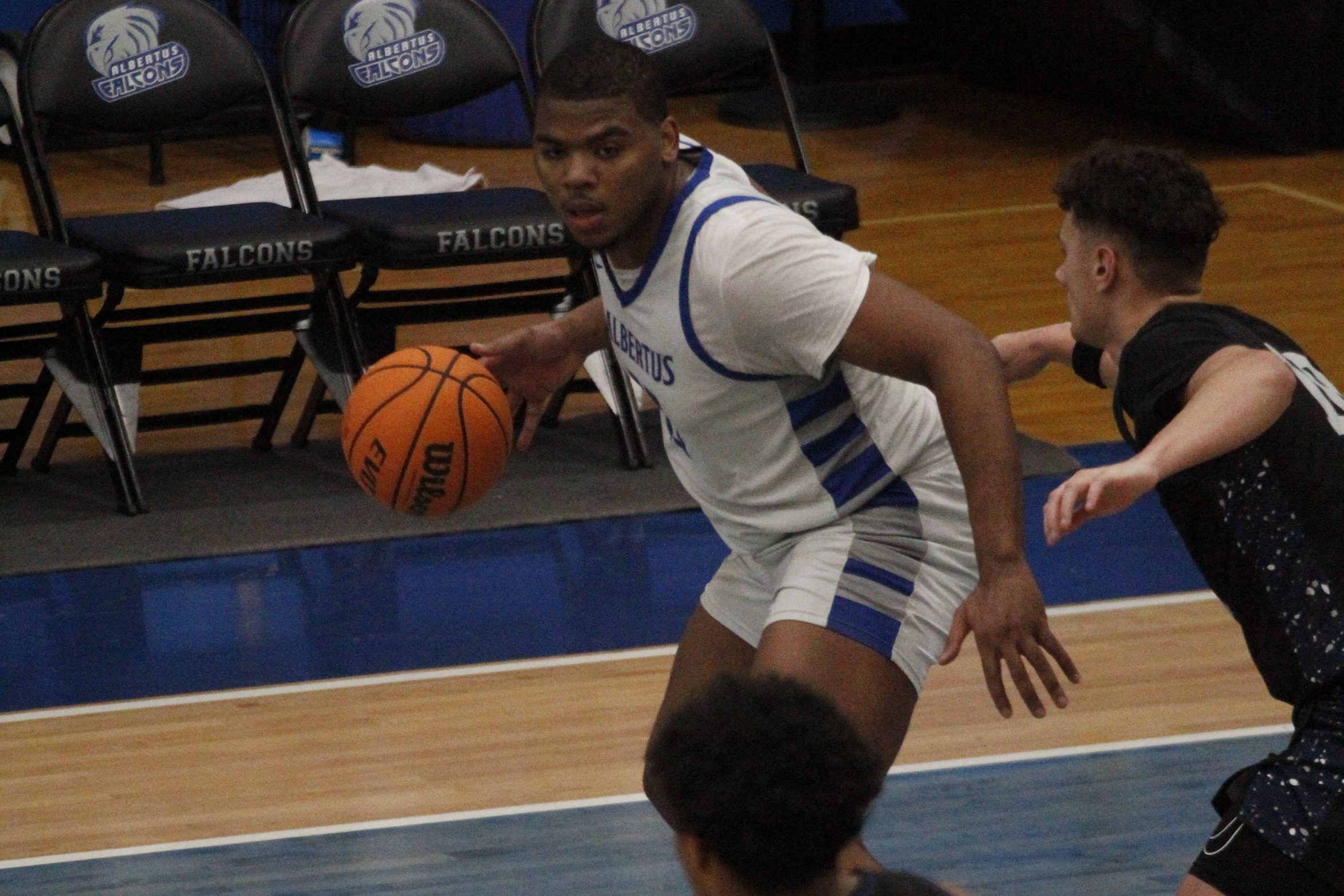 Men's Basketball Defeats Rivier For Sixth Straight Win After Huge First Half Run