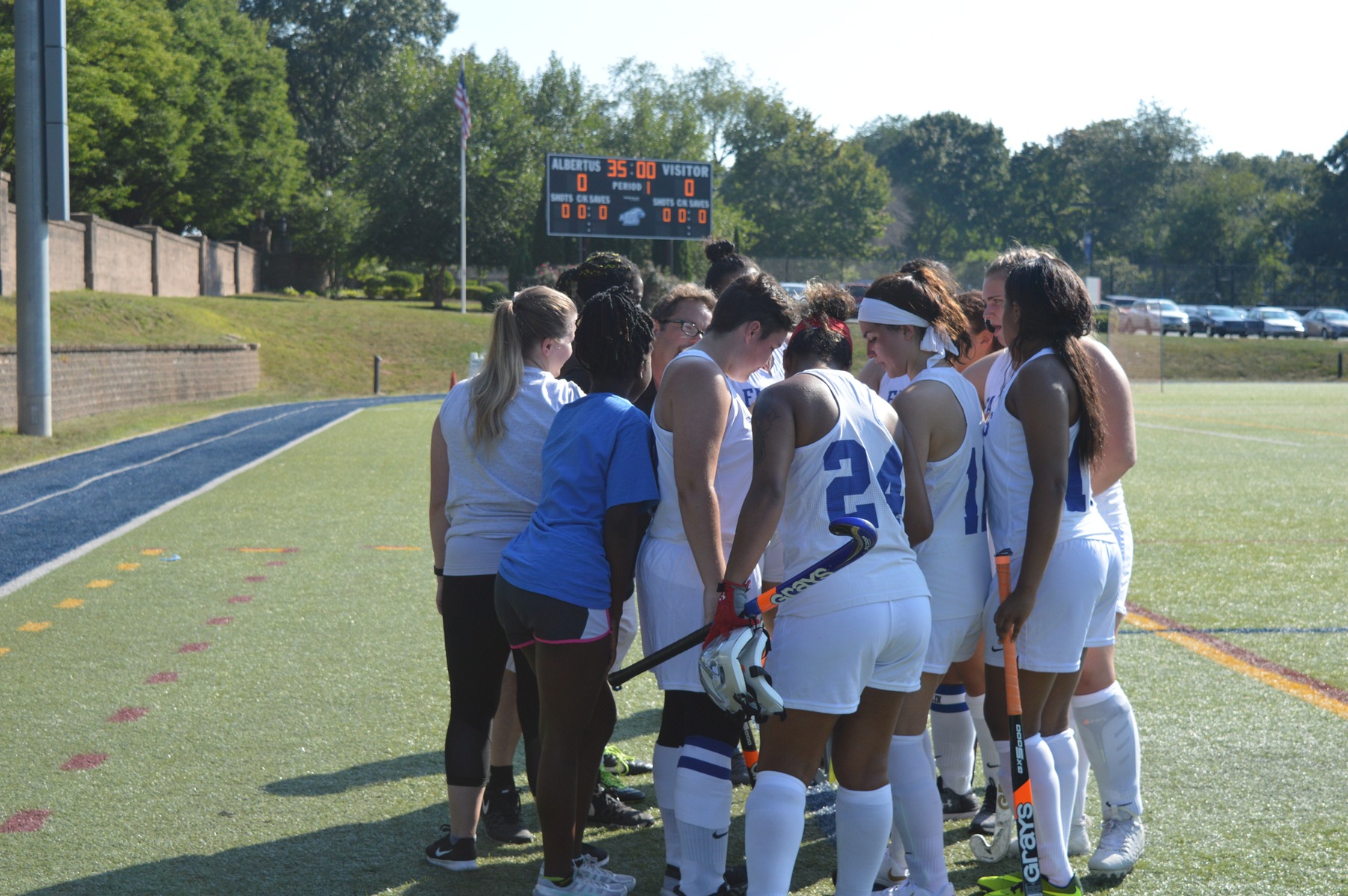 Field Hockey Blanked by Sweet Briar in Non-Conference Play