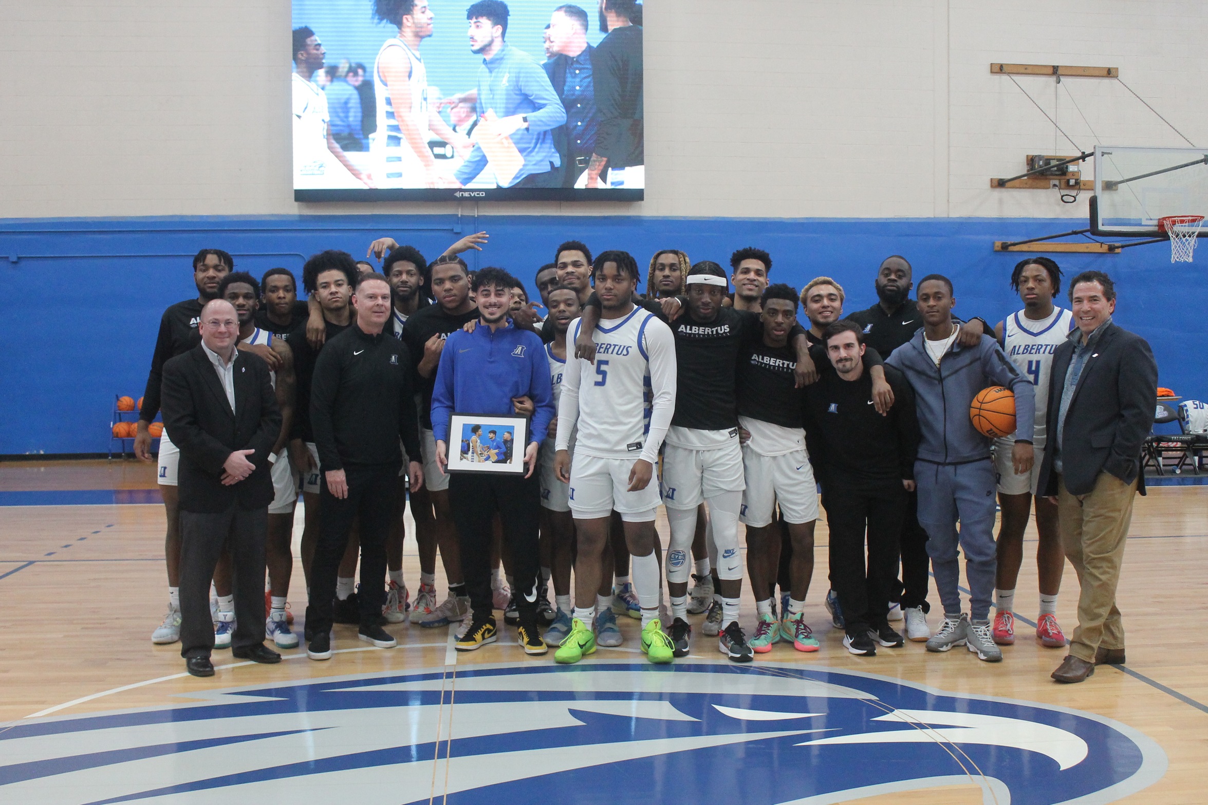 Men's Basketball Concludes Regular Season with Thrilling Victory Over Lasell on Senior Day