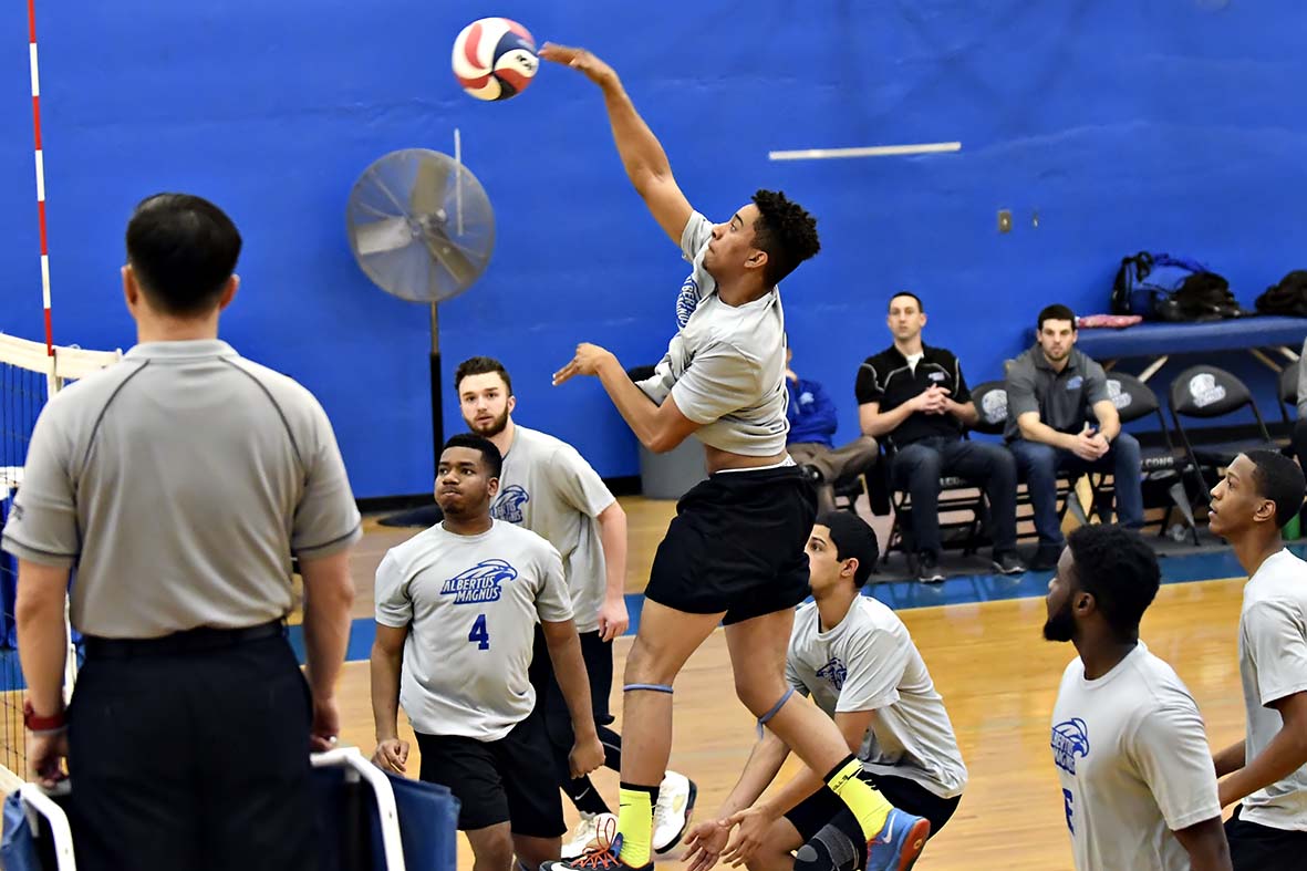 Men's Volleyball Drops a Pair of GNAC Matches to Rivier and Lasell