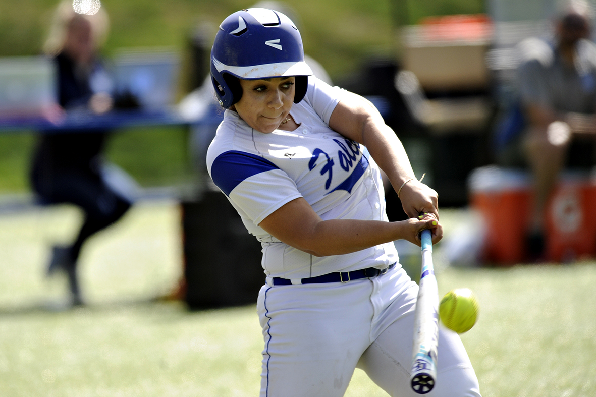 Softball Falls to Keystone and Sarah Lawrence in Non-Conference Action