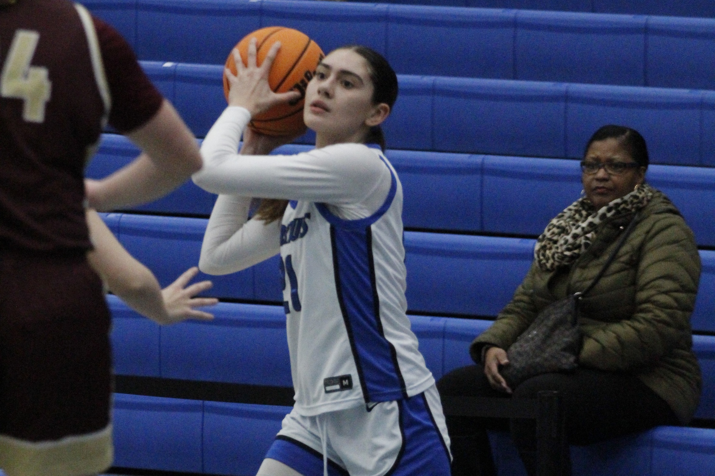 Women's Basketball Wins Fifth Straight Game, Absorbs Late Rally From Emmanuel