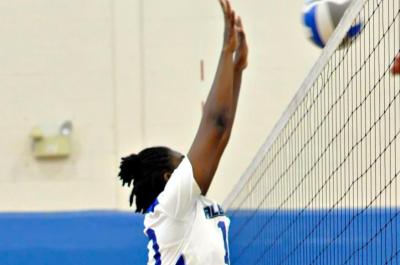 Women’s Volleyball Loses Close 3-2 Match to Mitchell