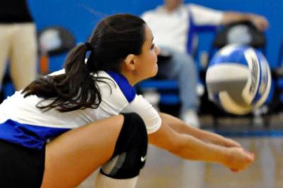 Women's Volleyball Battles Saint Joseph in 3-1 Loss