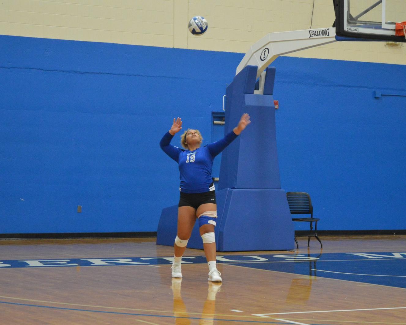 Saint Joseph's (LI) Sweeps Women's Volleyball in Straight Sets