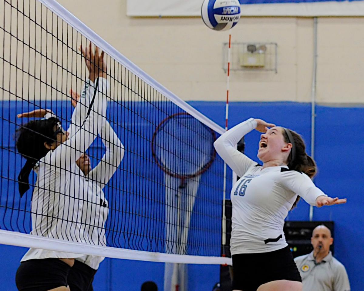 Women's Volleyball Suffers 3-0 Setback Against New Rochelle