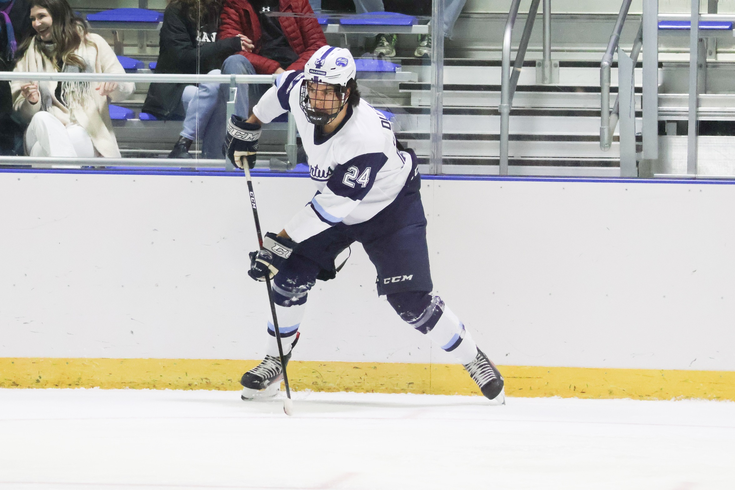 Men’s Ice Hockey Downed by Skidmore